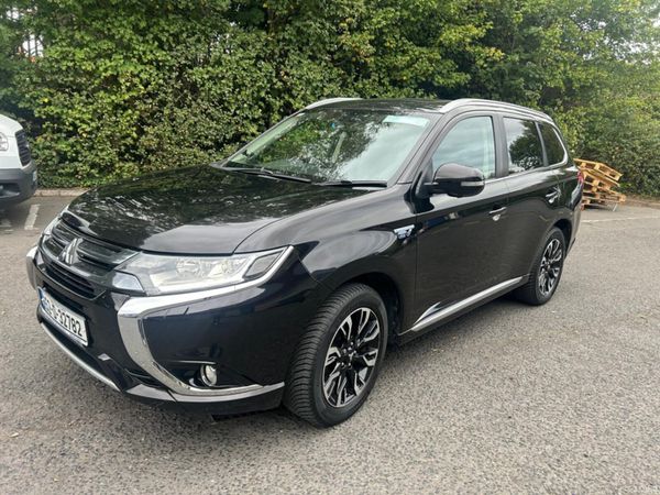 Mitsubishi Outlander Estate, Petrol Plug-in Hybrid, 2015, Black