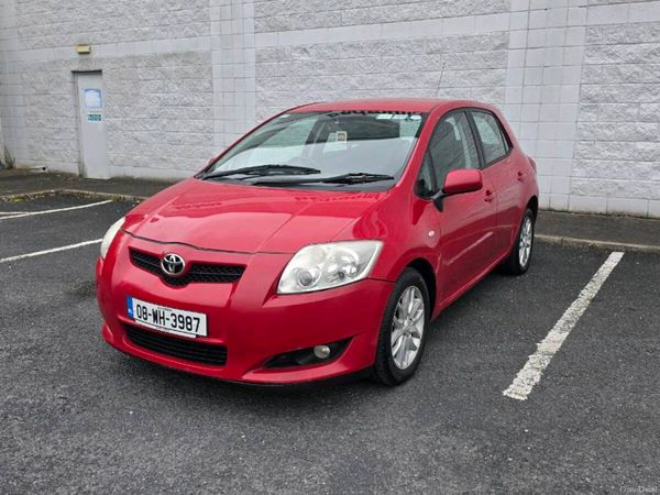 Toyota Auris Hatchback, Diesel, 2008, Red
