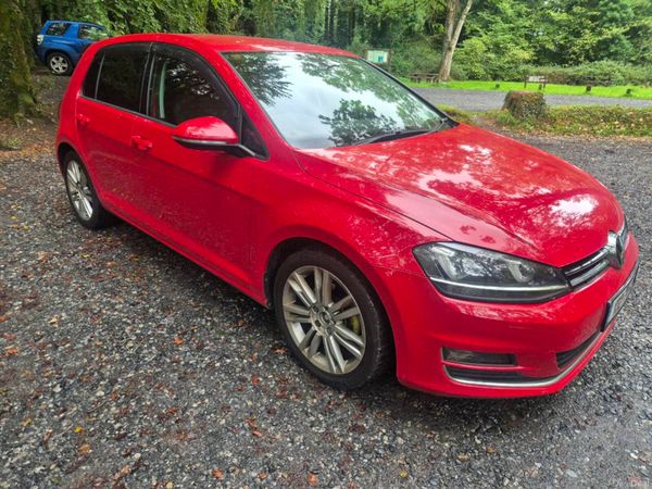 Volkswagen Golf Hatchback, Petrol, 2013, Red