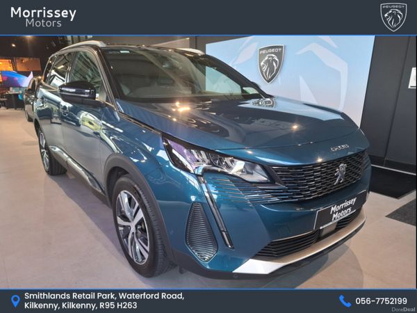 Peugeot 5008 MPV, Diesel, 2023, Blue