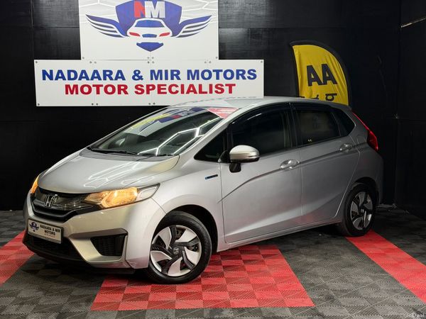 Honda Fit Hatchback, Petrol Hybrid, 2014, Silver