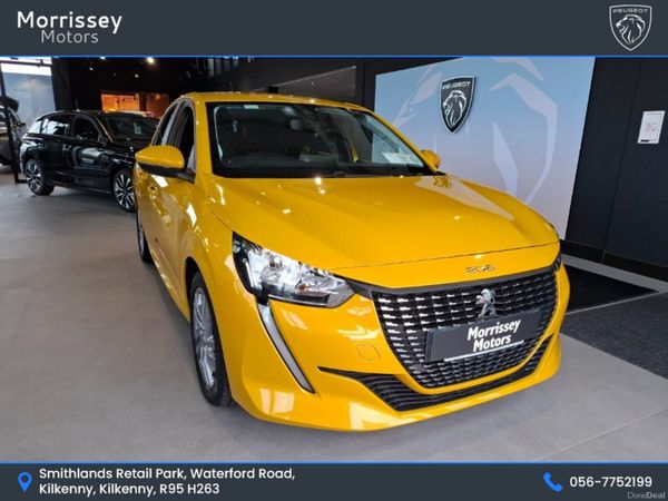 Peugeot 208 Hatchback, Petrol, 2020, Yellow
