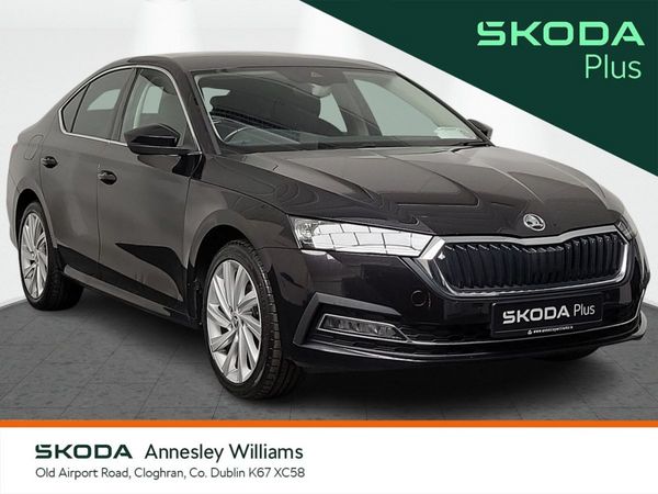 Skoda Octavia Saloon, Petrol, 2023, Black