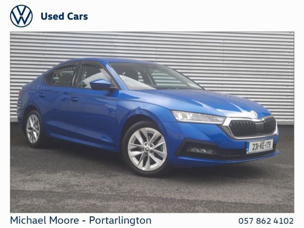 Skoda Octavia Saloon, Diesel, 2023, Blue