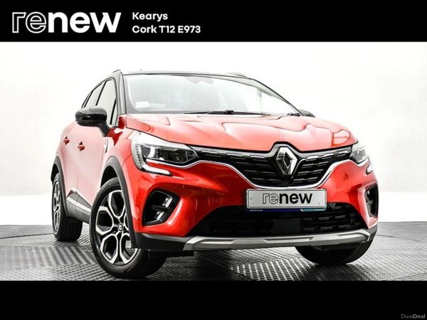 Renault Captur SUV, Petrol, 2023, Red