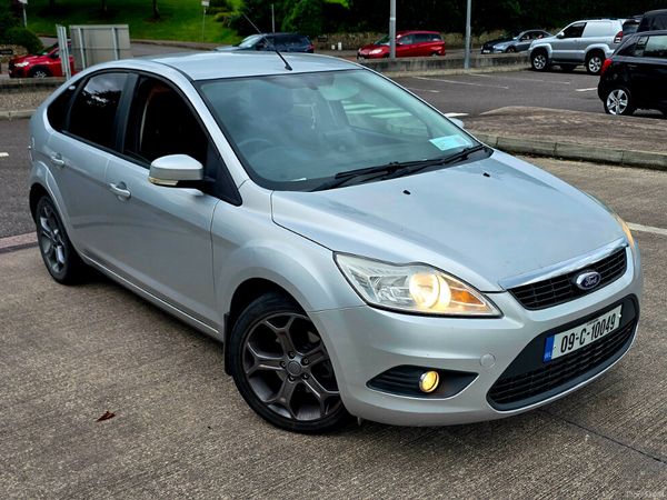 Ford Focus Hatchback, Diesel, 2009, Silver