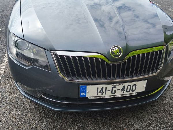 Skoda Superb Saloon, Diesel, 2014, Grey