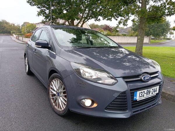 Ford Focus Hatchback, Diesel, 2013, Grey