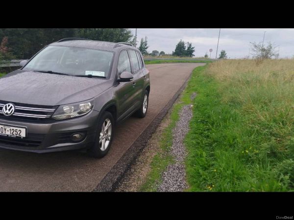 Volkswagen Tiguan SUV, Diesel, 2012, Grey