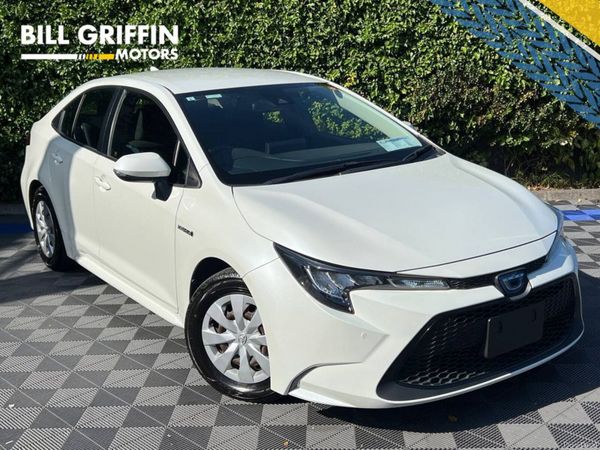 Toyota Corolla Saloon, Petrol Hybrid, 2020, White