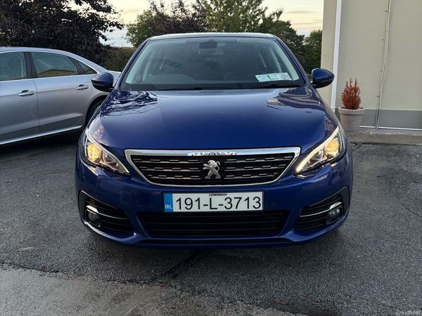 Peugeot 308 Hatchback, Diesel, 2019, Blue