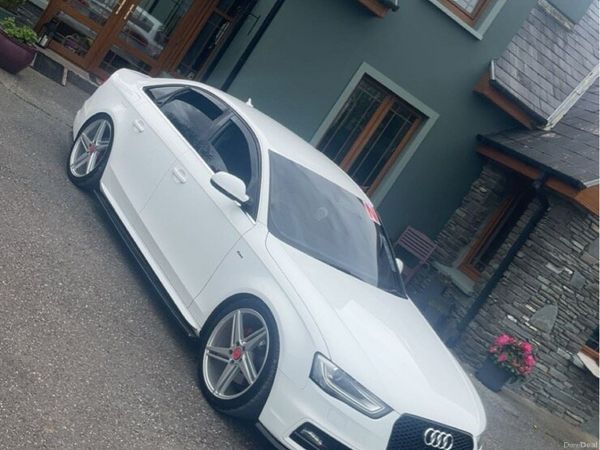 Audi A4 Saloon, Diesel, 2015, White