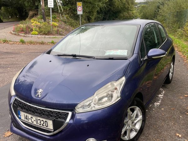 Peugeot 208 Hatchback, Petrol, 2014, Blue