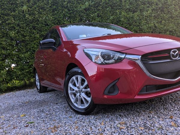 Mazda Mazda2 Hatchback, Petrol, 2015, Red