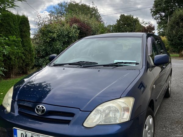 Toyota Corolla Hatchback, Petrol, 2004, Blue