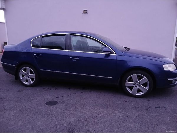 Volkswagen Passat Saloon, Diesel, 2008, Blue