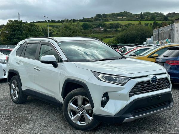 Toyota RAV4 SUV, Petrol Hybrid, 2021, White
