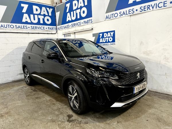 Peugeot 5008 MPV, Diesel, 2023, Black