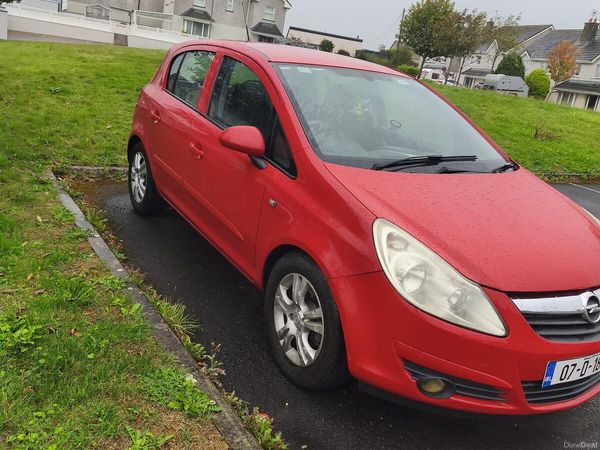 Opel Corsa Hatchback, Petrol, 2007, Red
