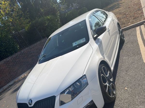 Skoda Octavia Saloon, Diesel, 2016, White
