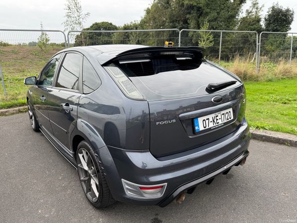 Ford Focus Hatchback, Petrol, 2007, Grey