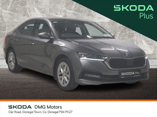 Skoda Octavia Saloon, Diesel, 2024, Grey
