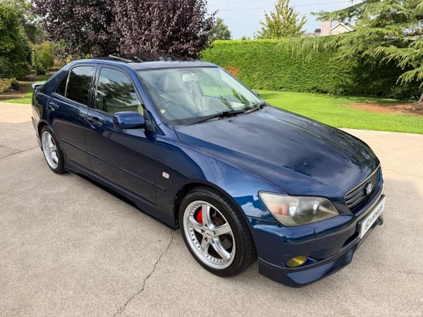 Lexus IS Saloon, Petrol, 2004, Blue