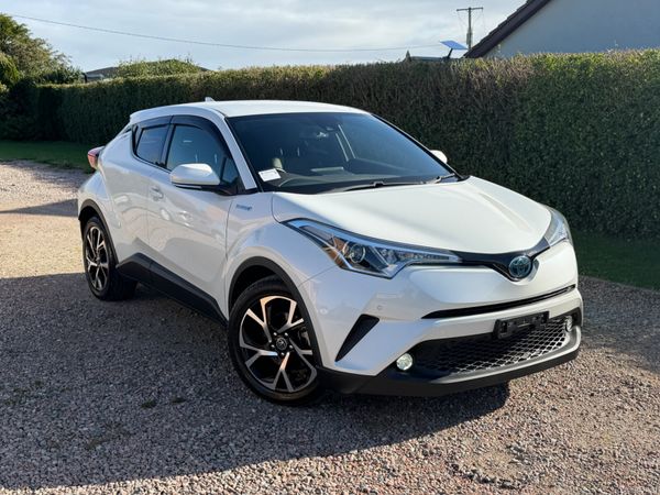 Toyota C-HR SUV, Petrol Hybrid, 2017, White