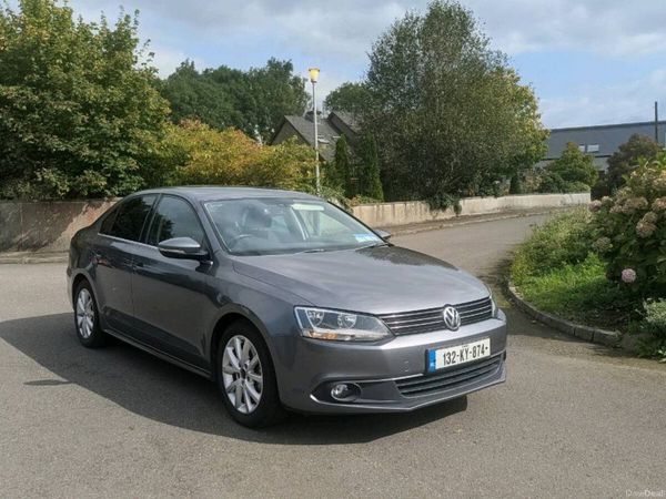 Volkswagen Jetta Saloon, Diesel, 2013, Grey