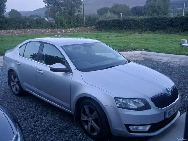 Skoda Octavia Saloon, Diesel, 2015, Silver