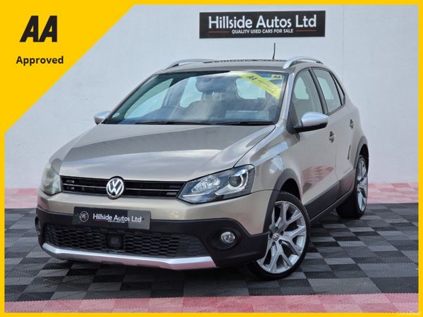 Volkswagen Polo Hatchback, Petrol, 2015, Bronze