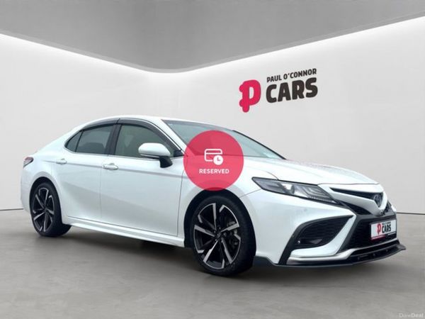 Toyota Camry Saloon, Petrol Hybrid, 2021, White
