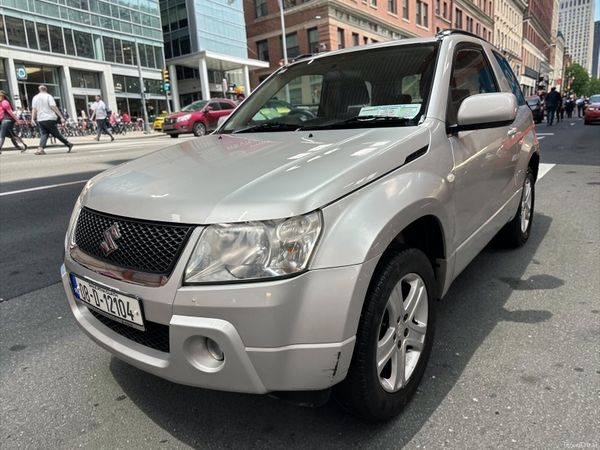 Suzuki Grand Vitara SUV, Petrol, 2008, Silver