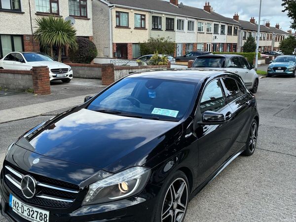 Mercedes-Benz A-Class Hatchback, Petrol, 2014, Black