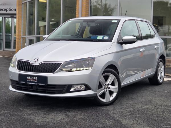 Skoda Fabia Hatchback, Petrol, 2016, Silver