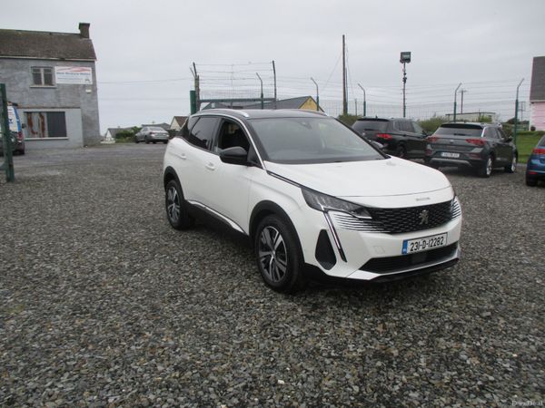 Peugeot 3008 MPV, Diesel, 2023, White
