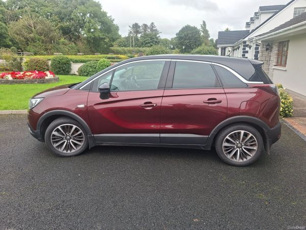 Opel Crossland X SUV, Petrol, 2019, Red
