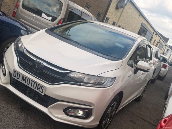 Honda Fit Hatchback, Petrol Hybrid, 2018, White