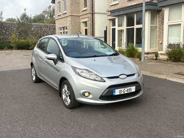 Ford Fiesta Hatchback, Petrol, 2010, Silver