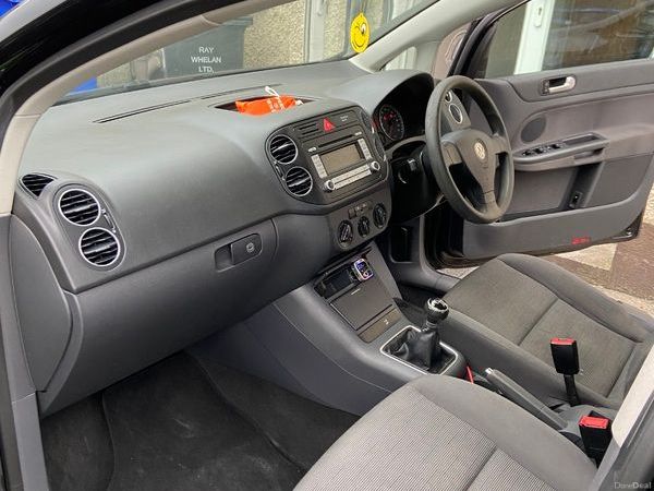 Volkswagen Golf Hatchback, Petrol, 2007, Black