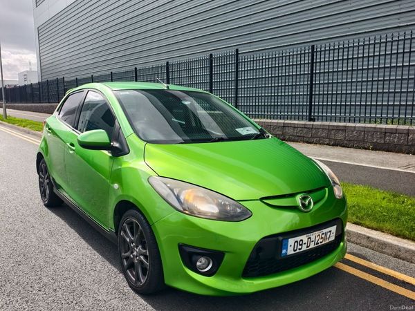 Mazda Demio MPV, Petrol, 2009, Green