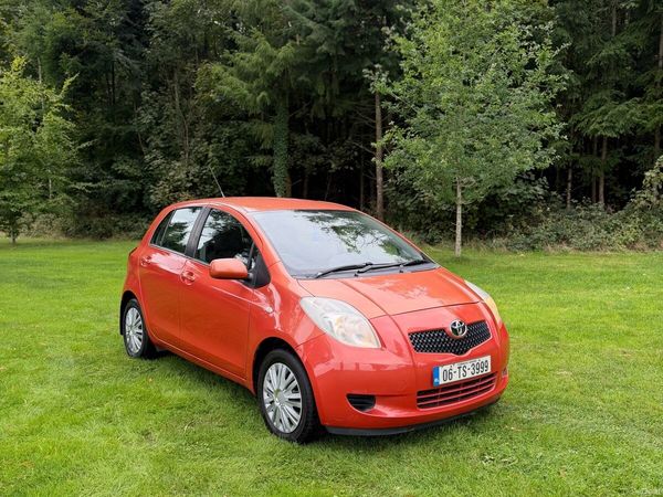 Toyota Yaris Hatchback, Petrol, 2006, Red