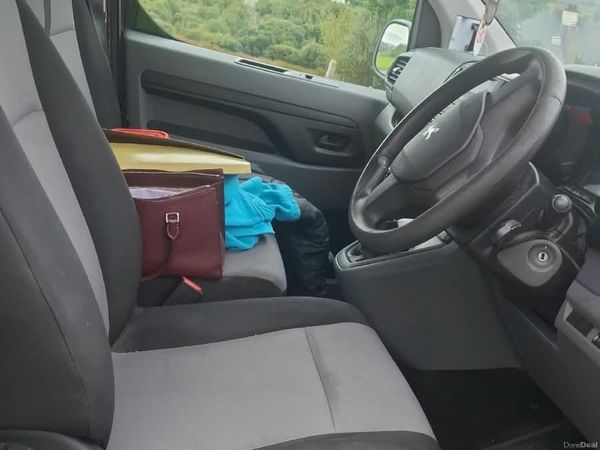 Peugeot Expert MPV, Diesel, 2019, Brown