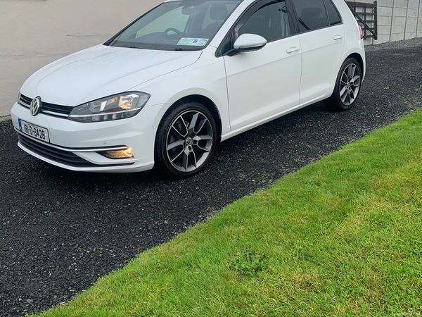 Volkswagen Golf Estate, Diesel, 2018, White