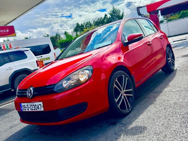 Volkswagen Golf Hatchback, Diesel, 2009, Red