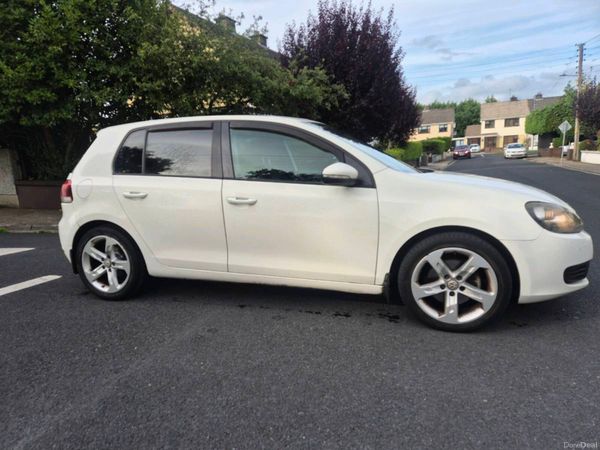 Volkswagen Golf Hatchback, Diesel, 2011, White