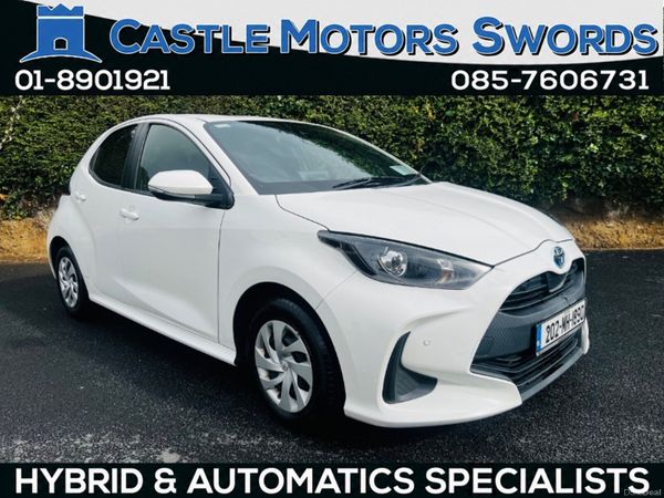 Toyota Yaris Hatchback, Petrol Hybrid, 2020, White