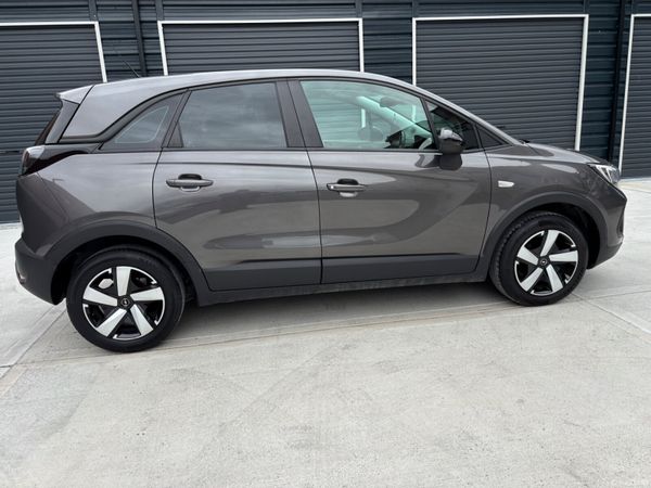 Opel Crossland SUV, Diesel, 2023, Grey