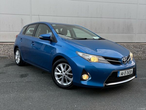 Toyota Auris Hatchback, Petrol, 2014, Blue