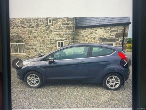 Ford Fiesta Hatchback, Petrol, 2014, Grey